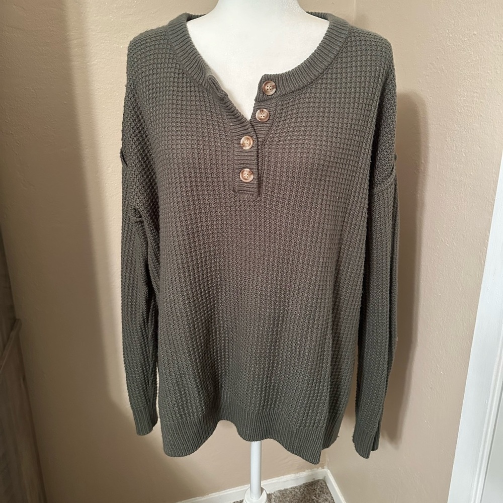 Green corded sweater with buttons
